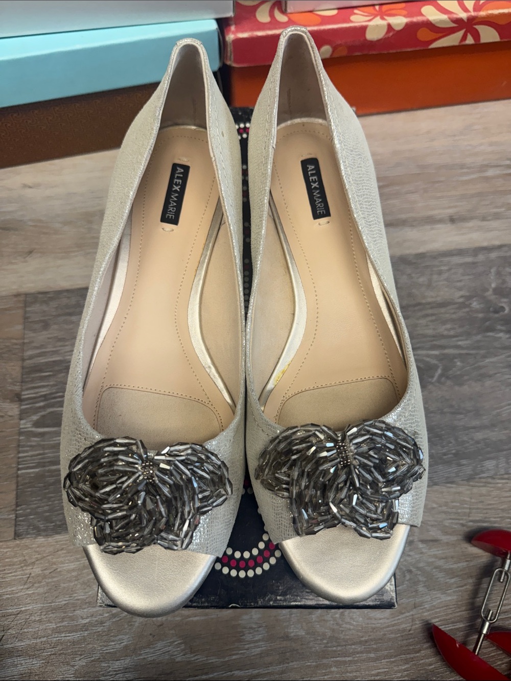 Alex Marie Women's Champagne Beaded Ballet Flats size 9.5M peep toe